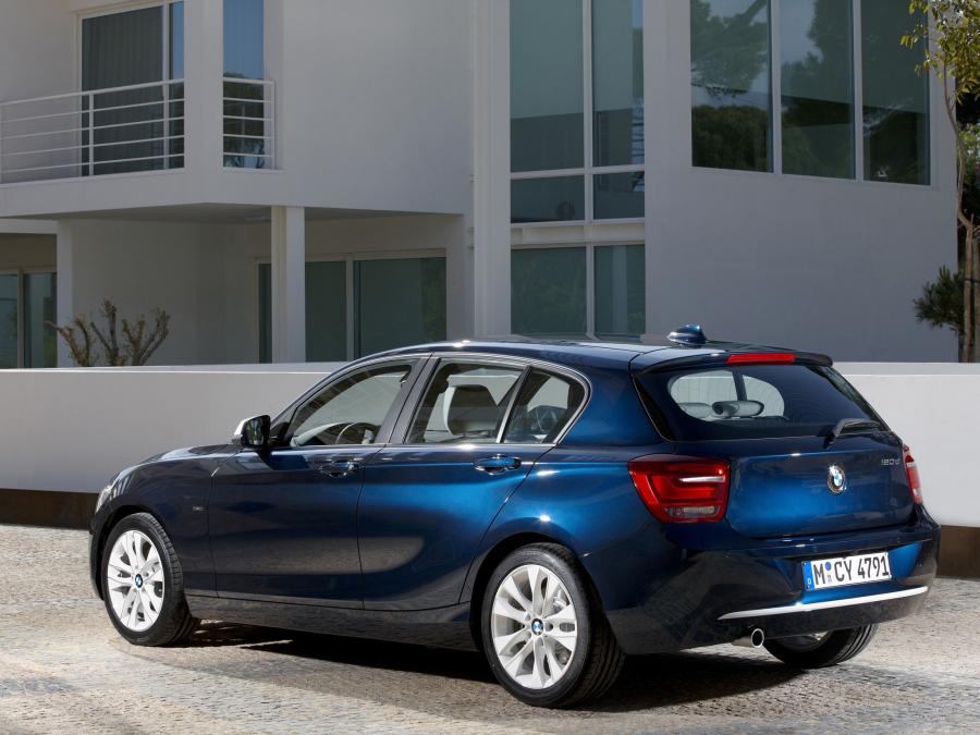  BMW 120d 5-Door Urban Line 2011 года  (фото 29 из 30)